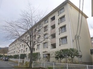 醍醐石田団地26棟の物件外観写真